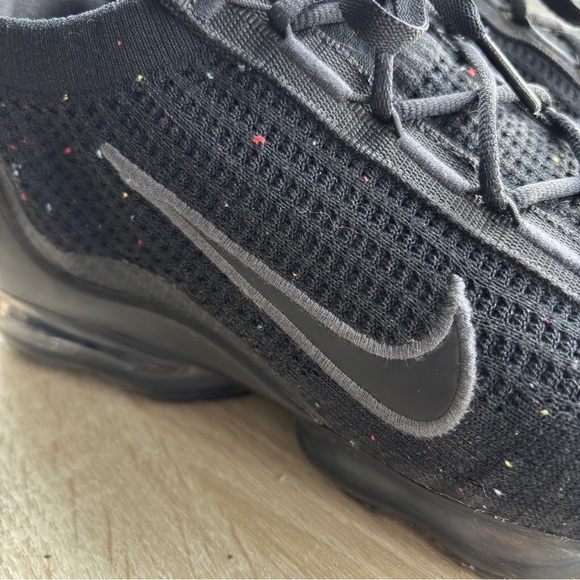 Nike Vapormax Men's Black Athletic Shoes Size 11.5 - Picture 10 of 10